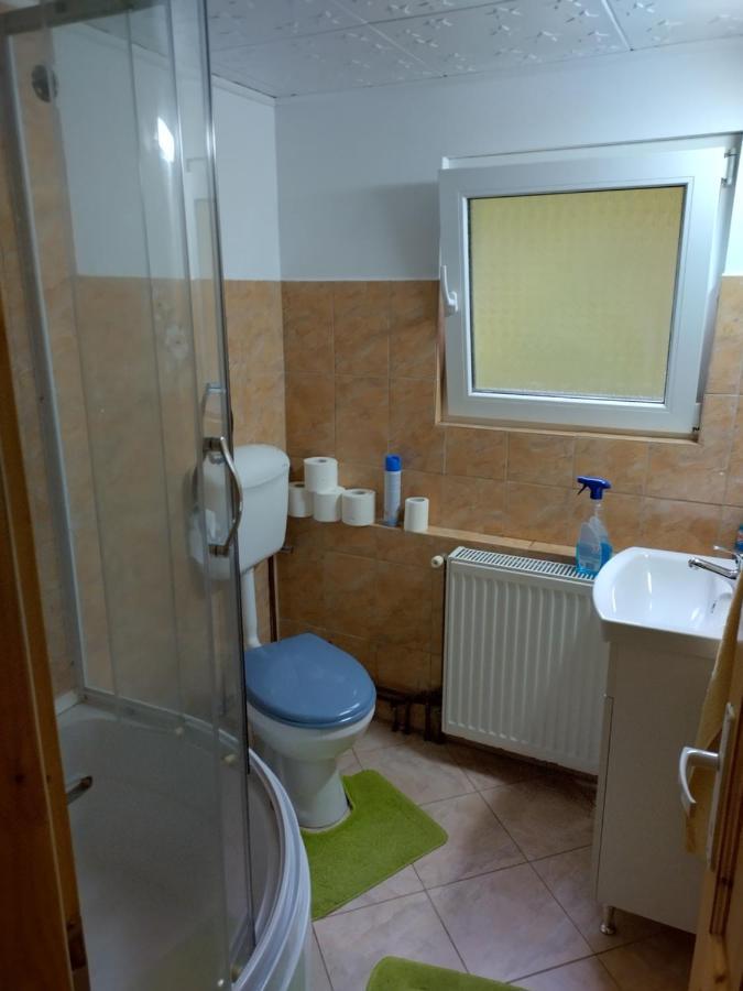 גורגני Green House מראה חיצוני תמונה