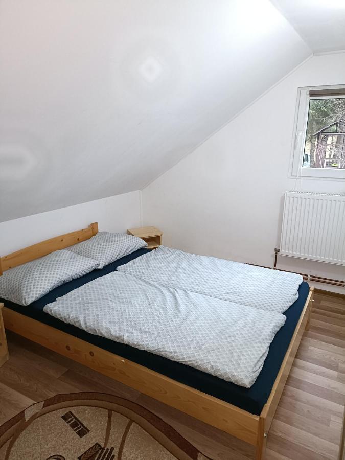 גורגני Green House מראה חיצוני תמונה